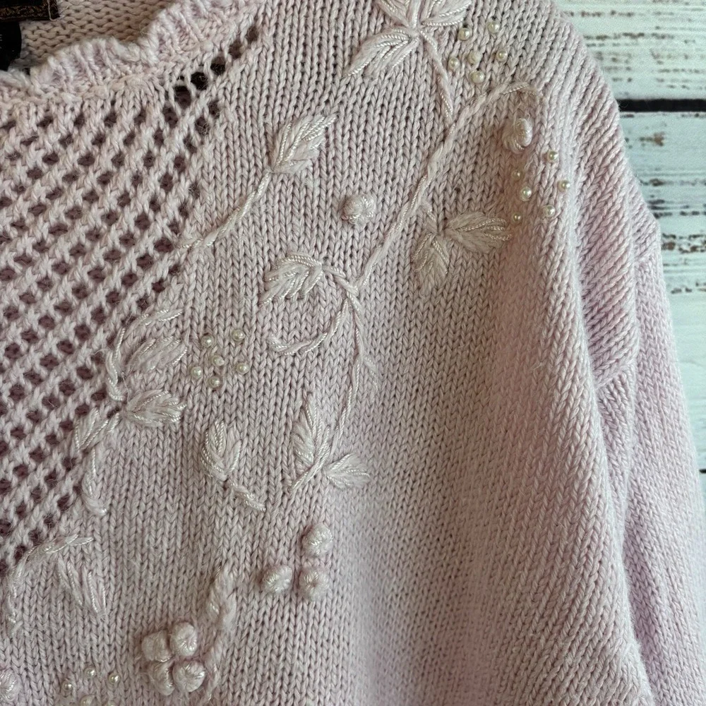 Vintage 80s 90s Sweater L Pink Cottagecore Embellished Pearls 3D Feminine Granny